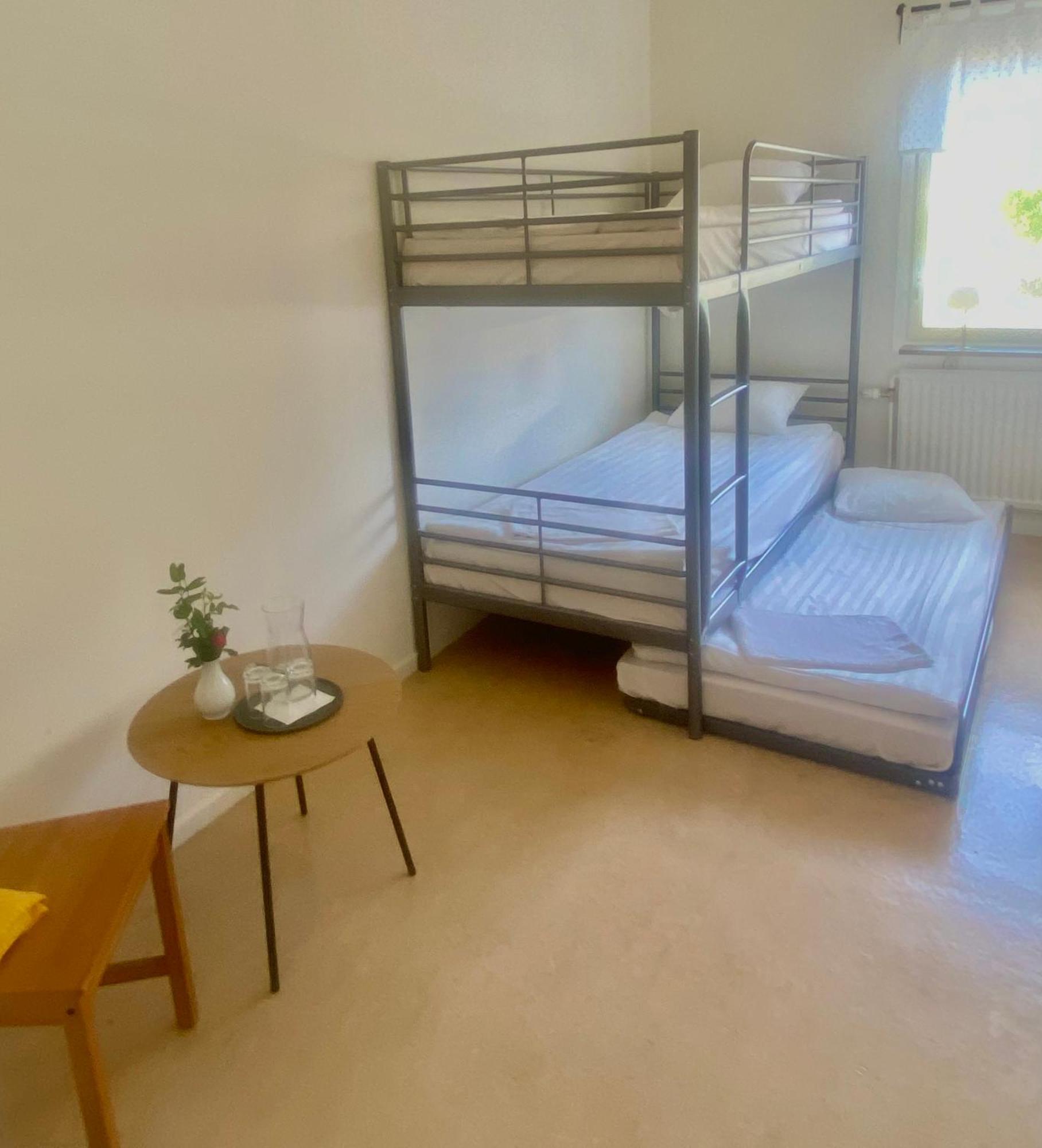 Gullringens Vaerdshus & Hotell Екстериор снимка